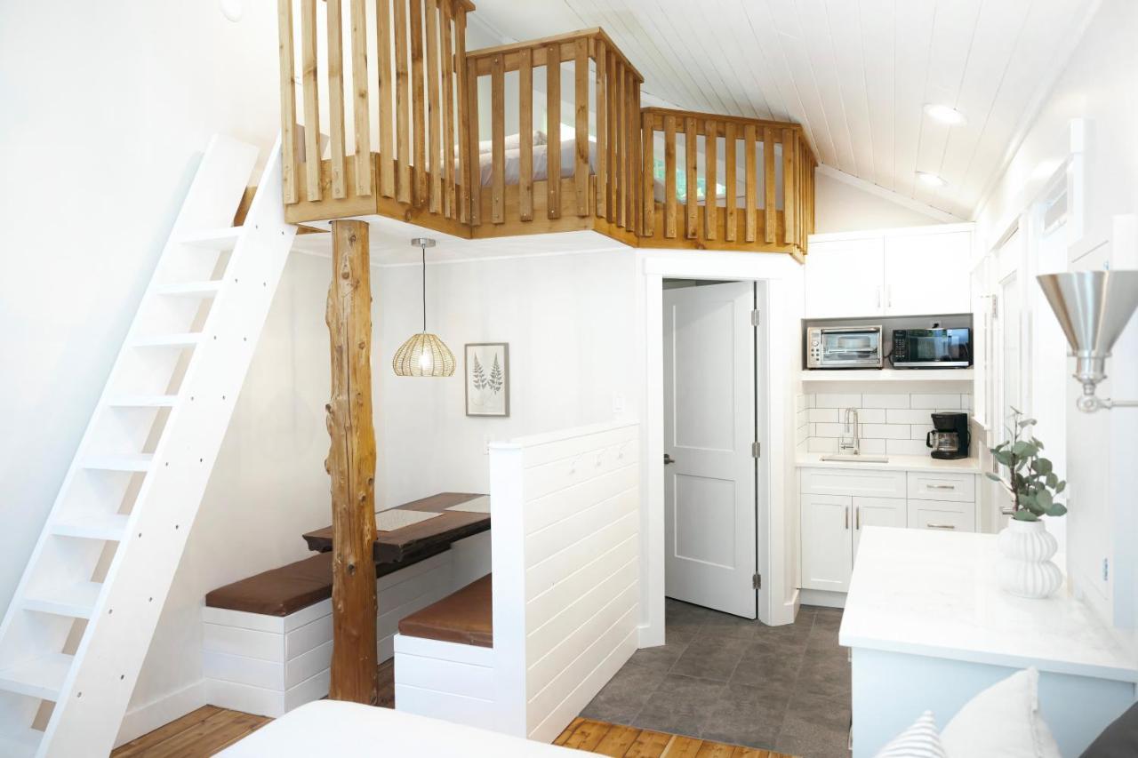 Surfs Inn Guesthouse & Cottages Ucluelet Cameră foto